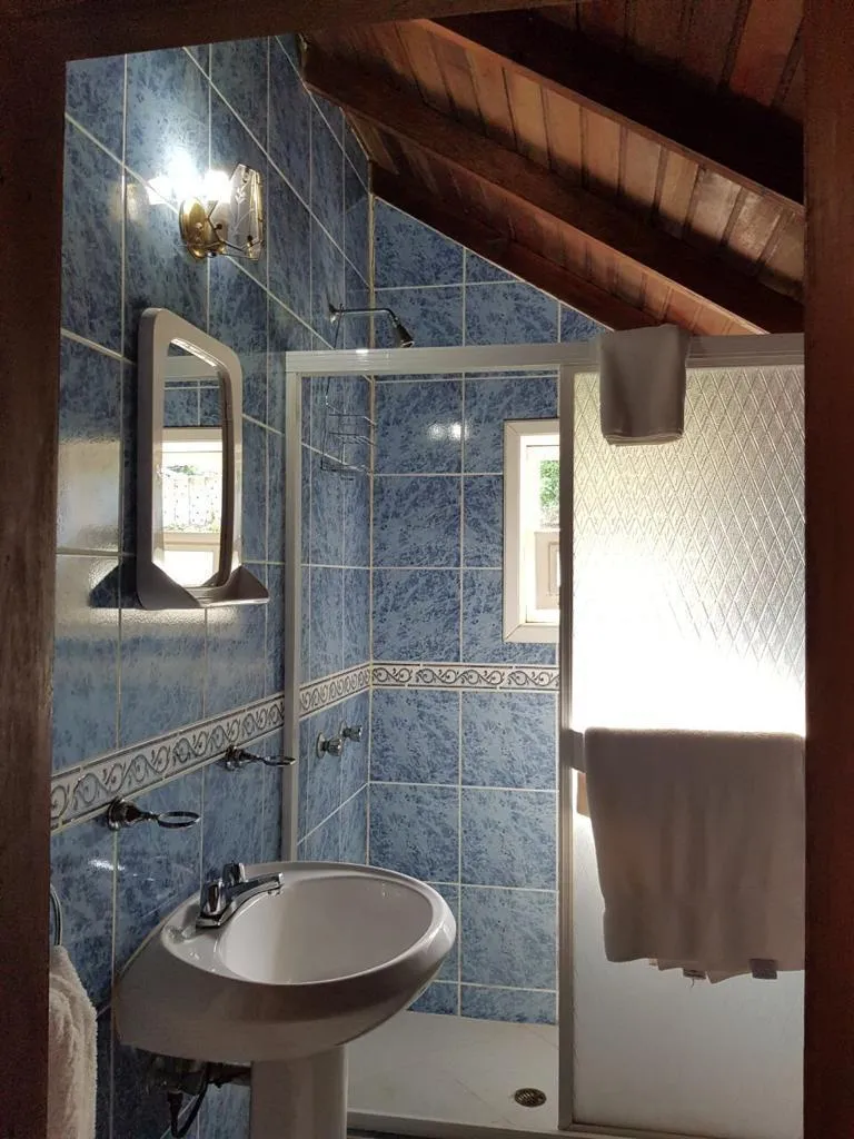 Baño de una de las cabañas